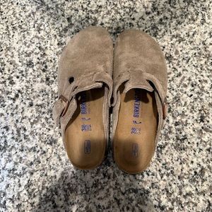 Women’s Birkenstock Boston size 7